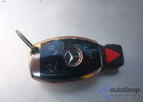 2017 Mercedes-Benz Glc 300 z USA, uszkodzony, nr VIN WDC0G4JB1HV005526